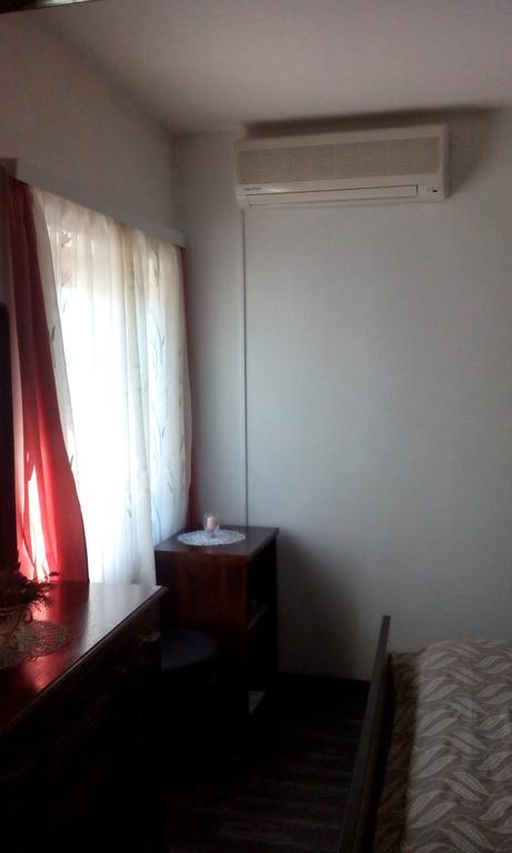 Apartment Tuja Jadrtovac Habitación foto